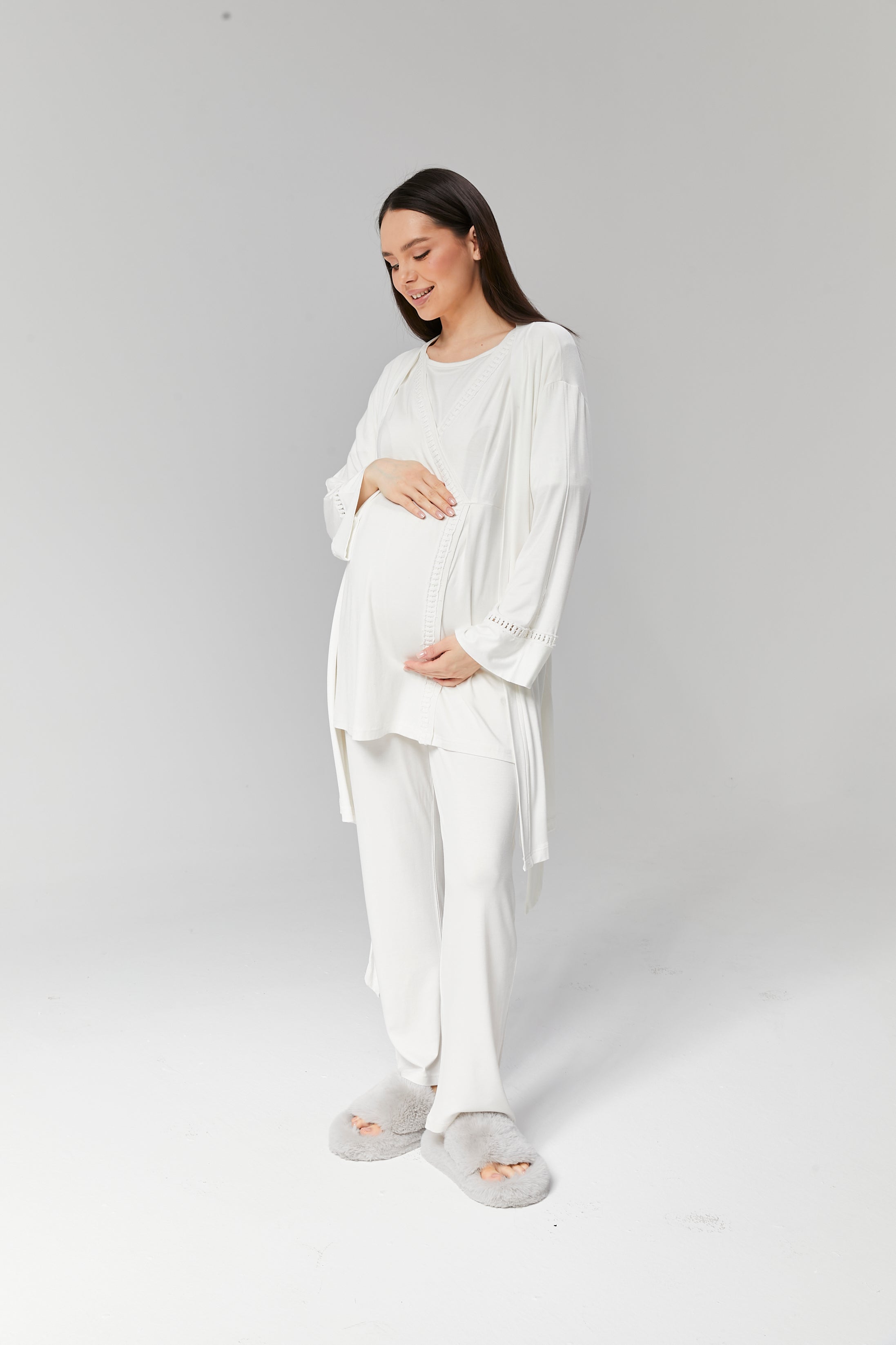 Ekru Şerit Dantel Detaylı Sabahlıklı Kruvaze Lohusa Pijama Takımı 519