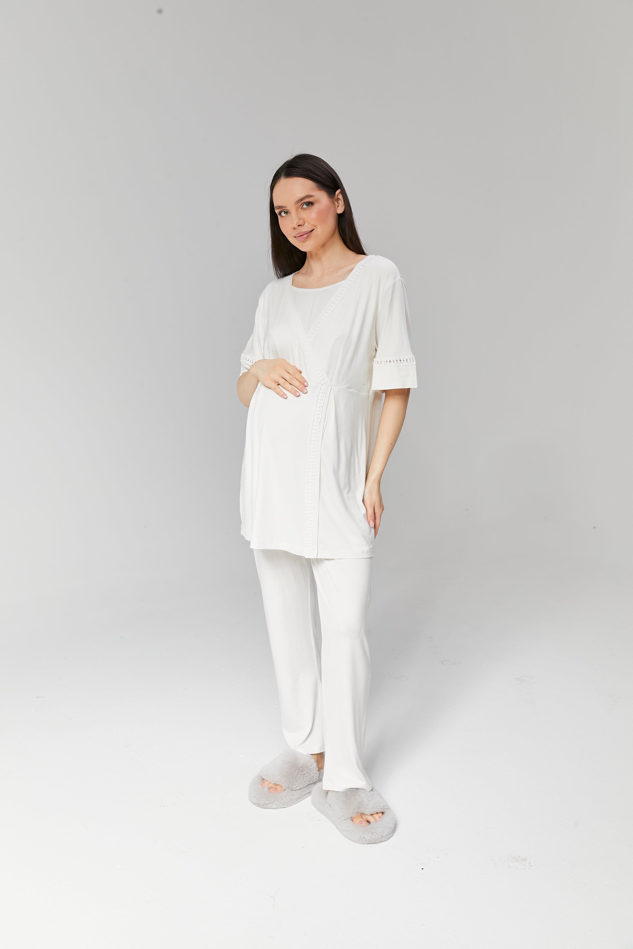 Ekru Şerit Dantel Detaylı Sabahlıklı Kruvaze Lohusa Pijama Takımı 519