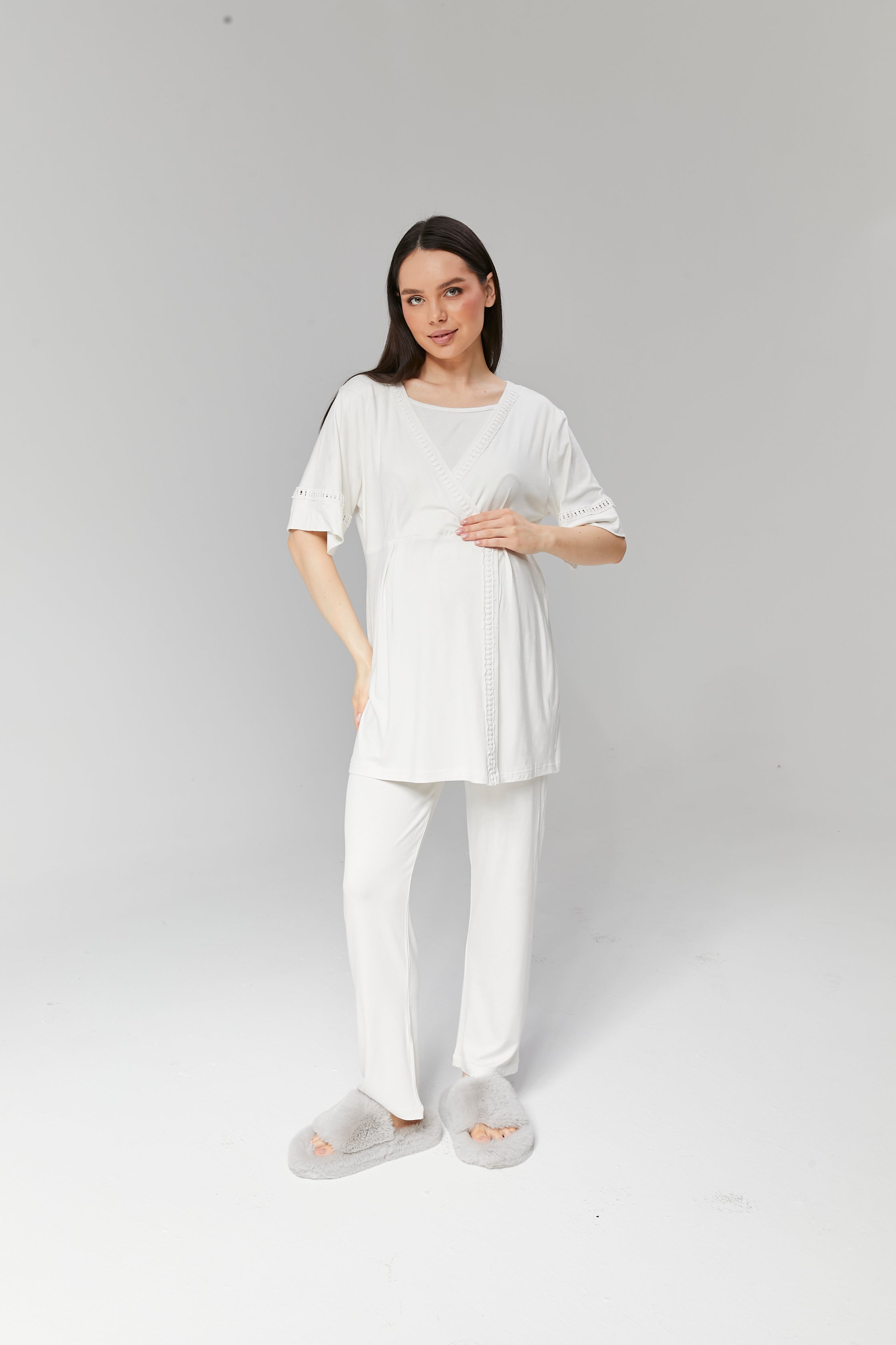 Ekru Şerit Dantel Detaylı Sabahlıklı Kruvaze Lohusa Pijama Takımı 519