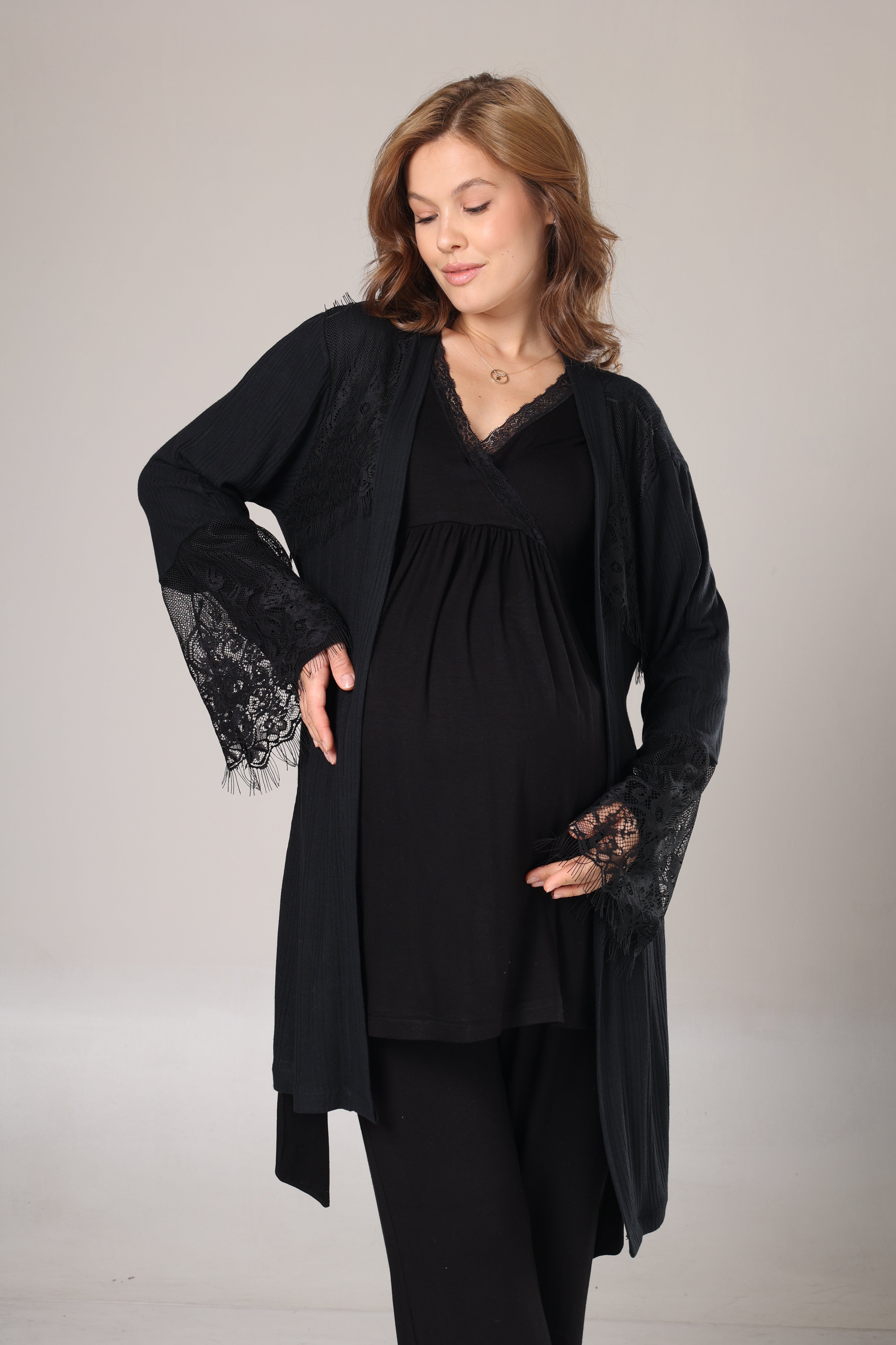 Kışlık Siyah Fitilli Dantel Detaylı Sabahlıklı Lohusa Pijama Takımı-1022