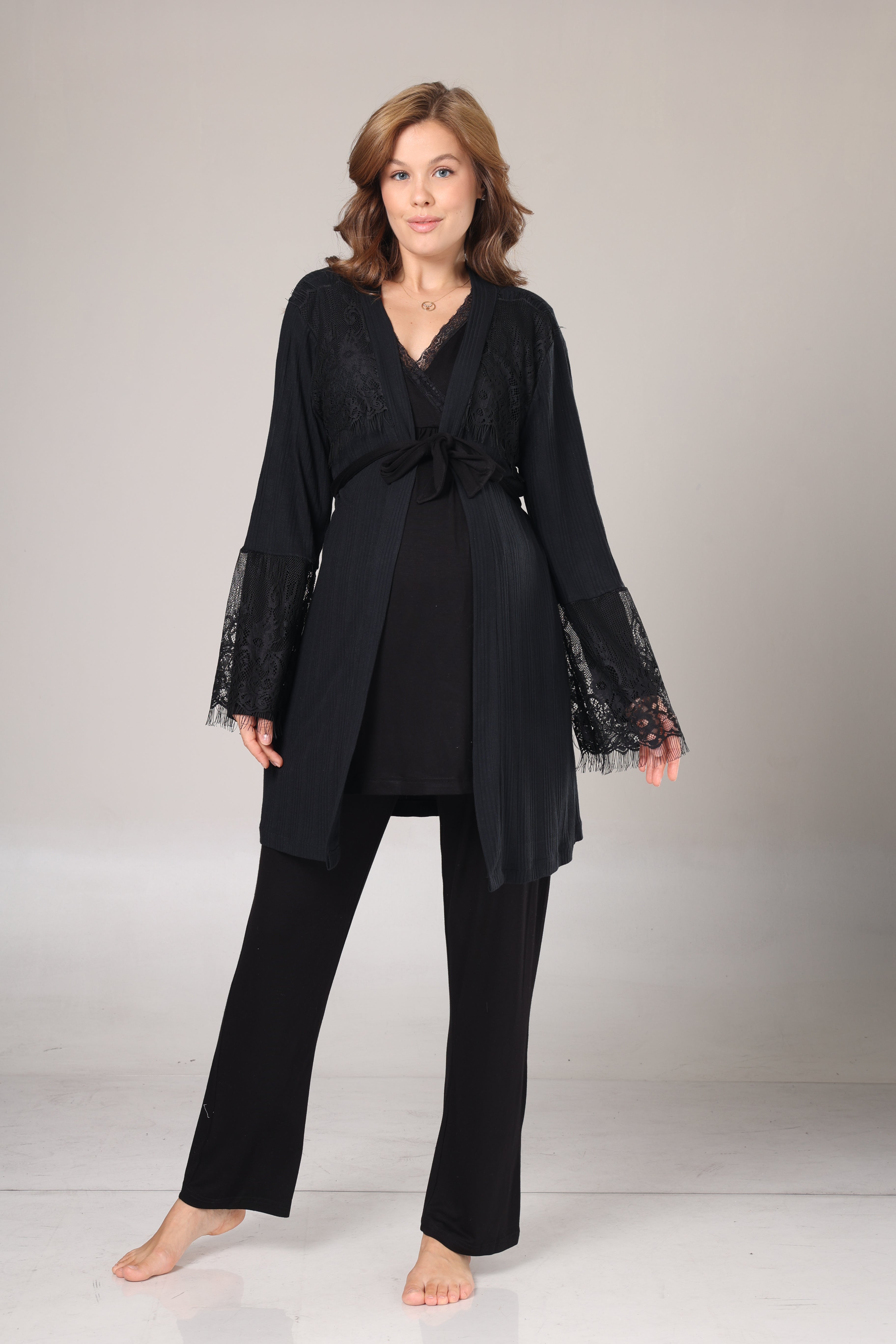 Kışlık Siyah Fitilli Dantel Detaylı Sabahlıklı Lohusa Pijama Takımı-1022