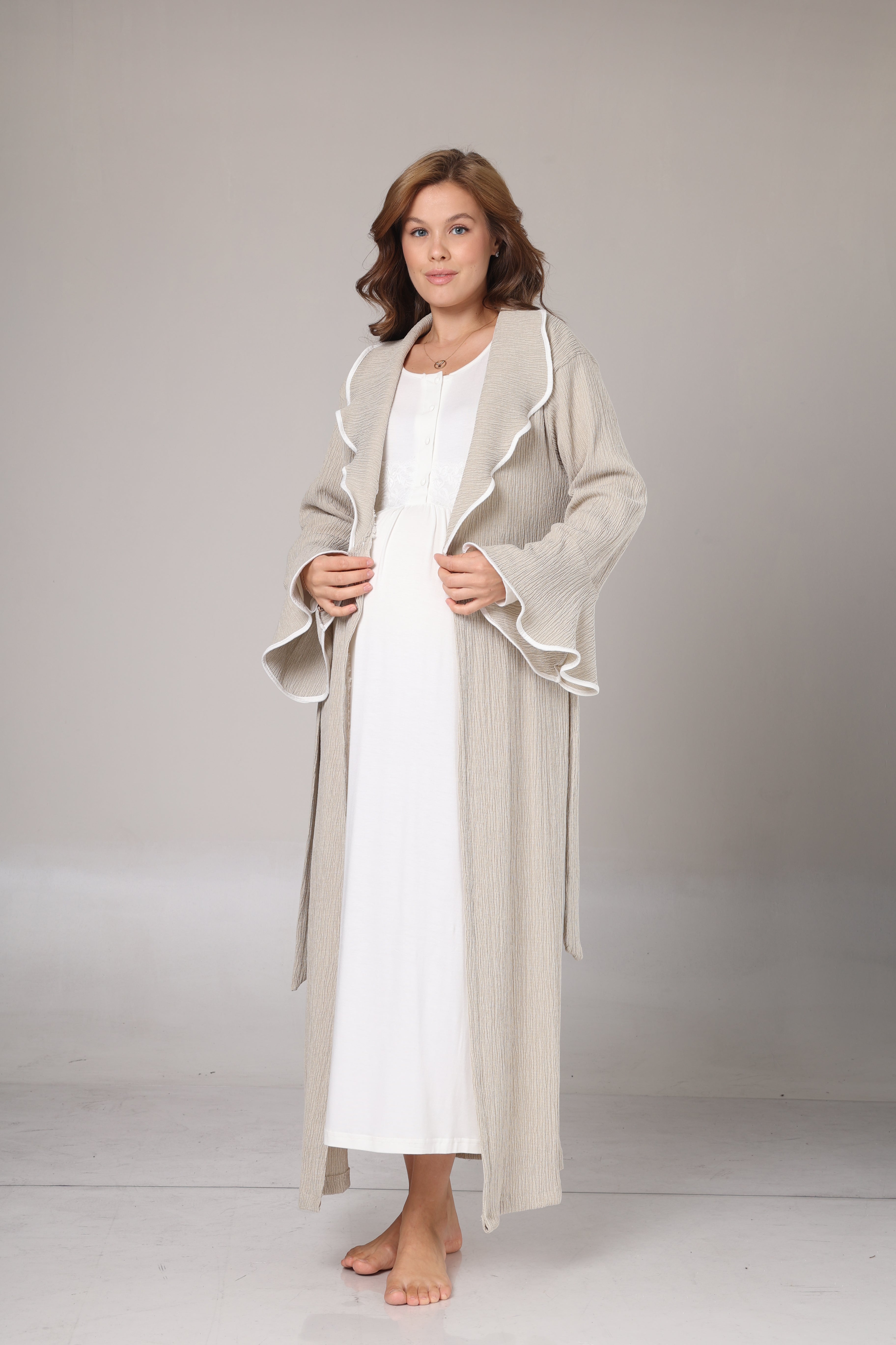 Kışlık Bej Krepon Dokulu Sabahlıklı Lohusa Gecelik Takımı -1018