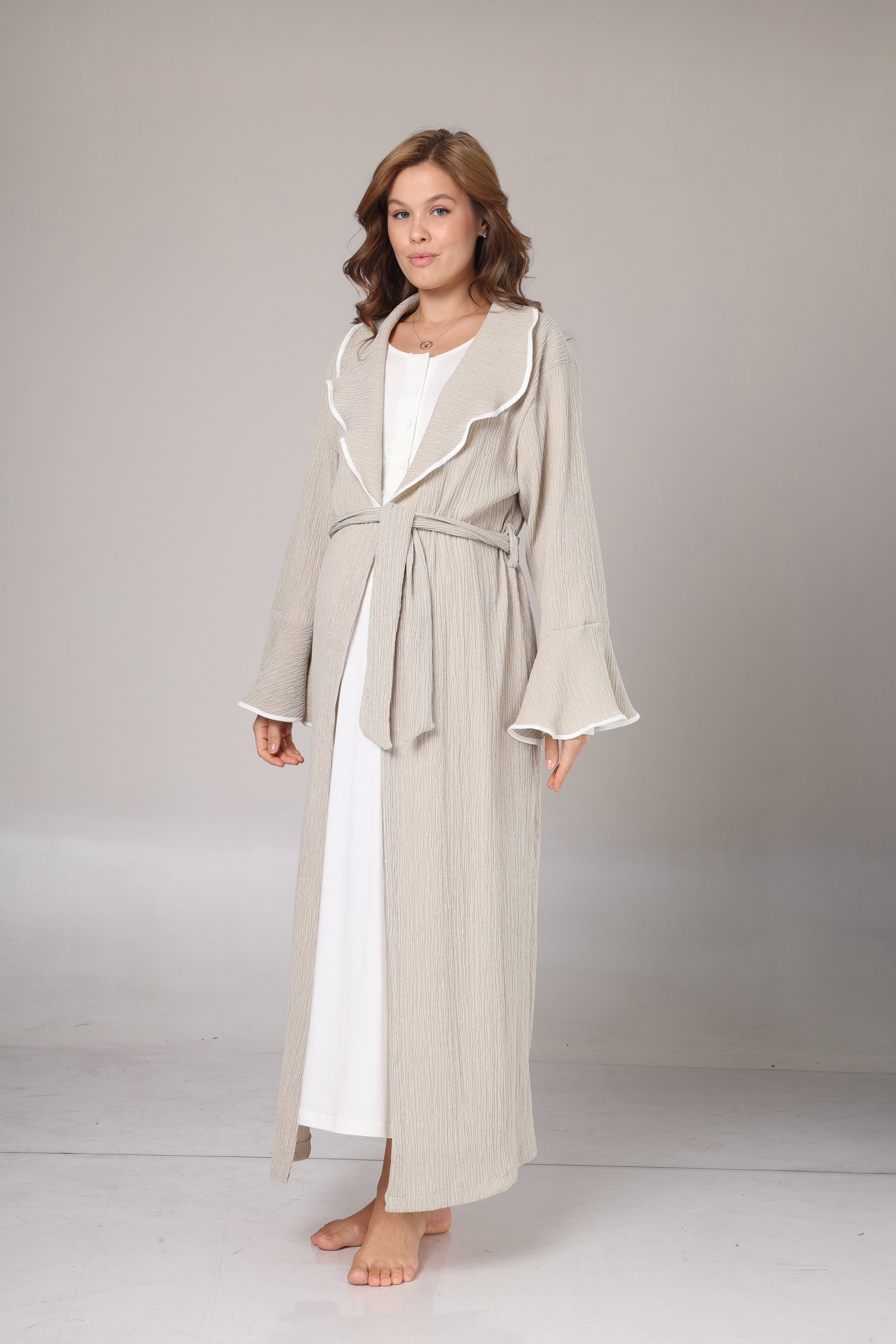 Kışlık Bej Krepon Dokulu Sabahlıklı Lohusa Gecelik Takımı -1018