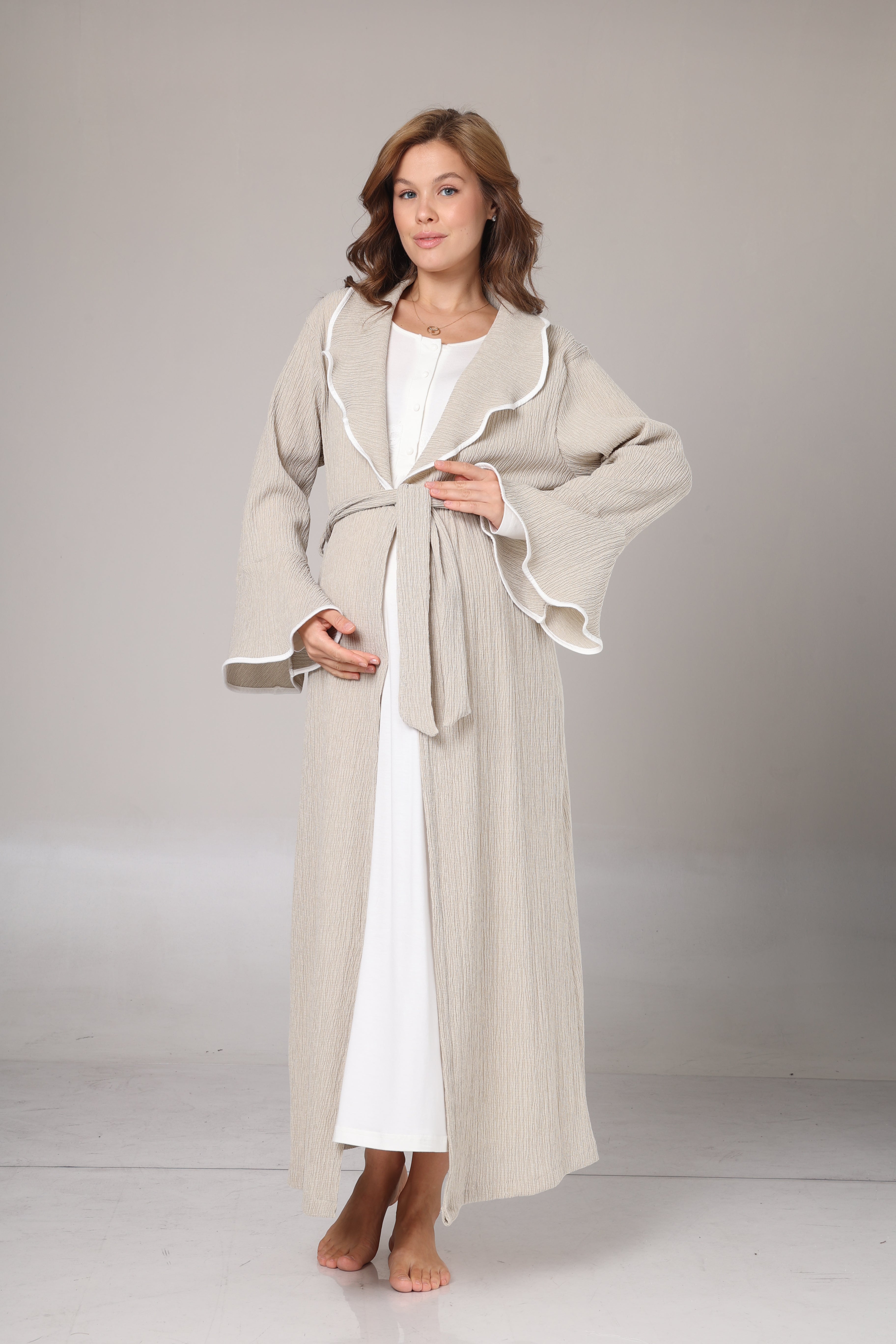 Kışlık Bej Krepon Dokulu Sabahlıklı Lohusa Gecelik Takımı -1018